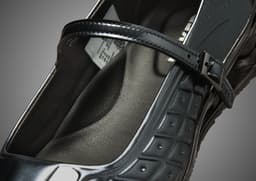 Naked Copenhagen x Nike Shox Z Calistra - Detail