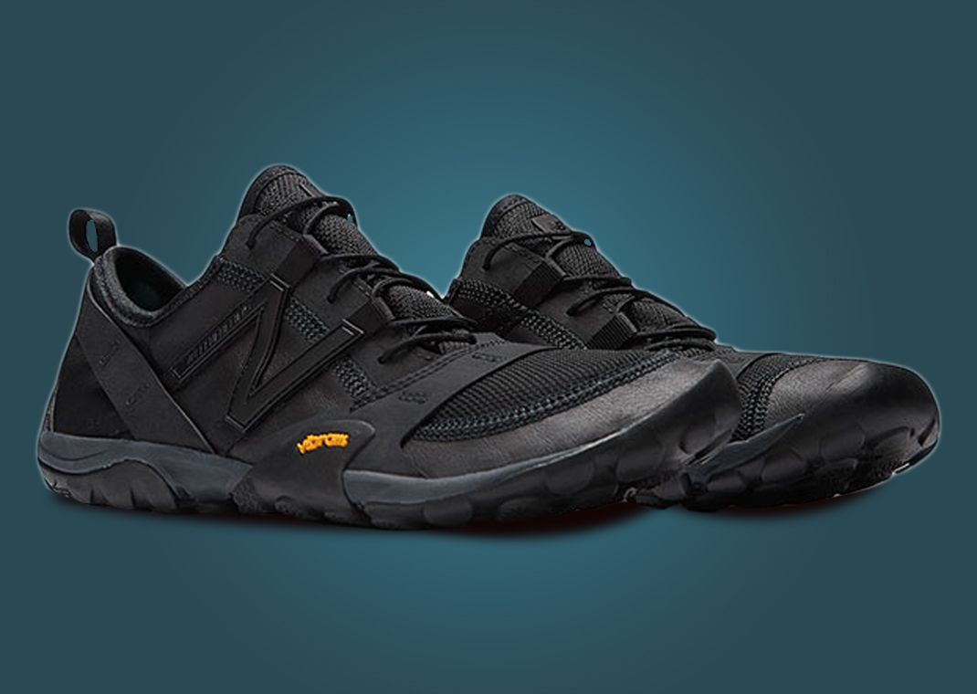 Issey Miyake x New Balance MT10 Black ANgle