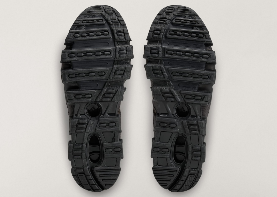 AVAVAV x adidas Megaride Red Black - Bottom