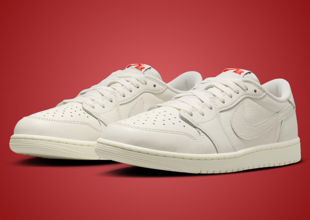 Air Jordan 1 Retro Low OG Sail - Angle