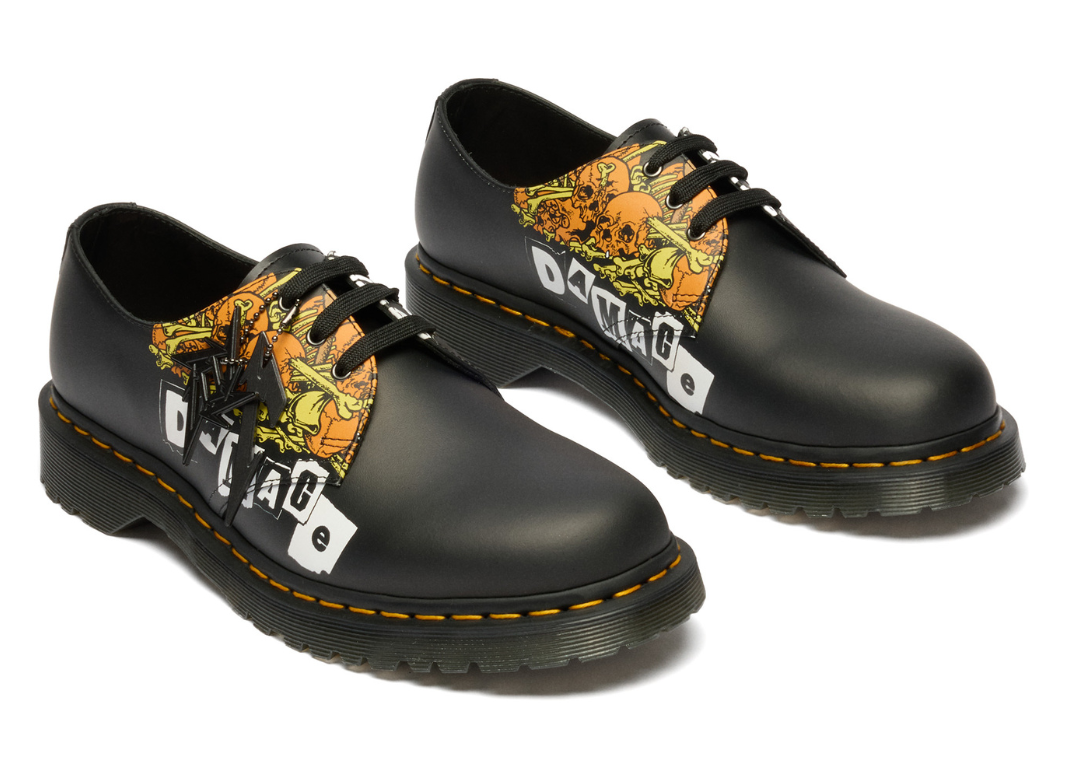 Metallica x Dr. Martens 1461 3-Eye Smooth Leather Shoe - Angle