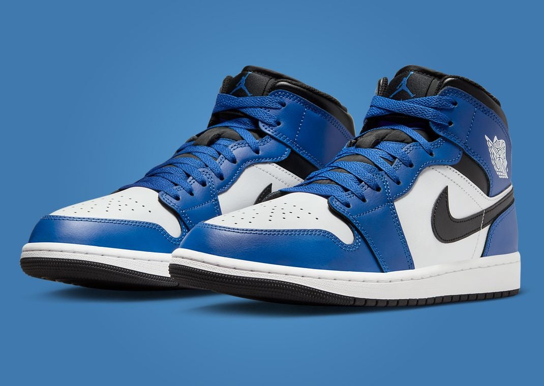 Air Jordan 1 Mid Game Royal