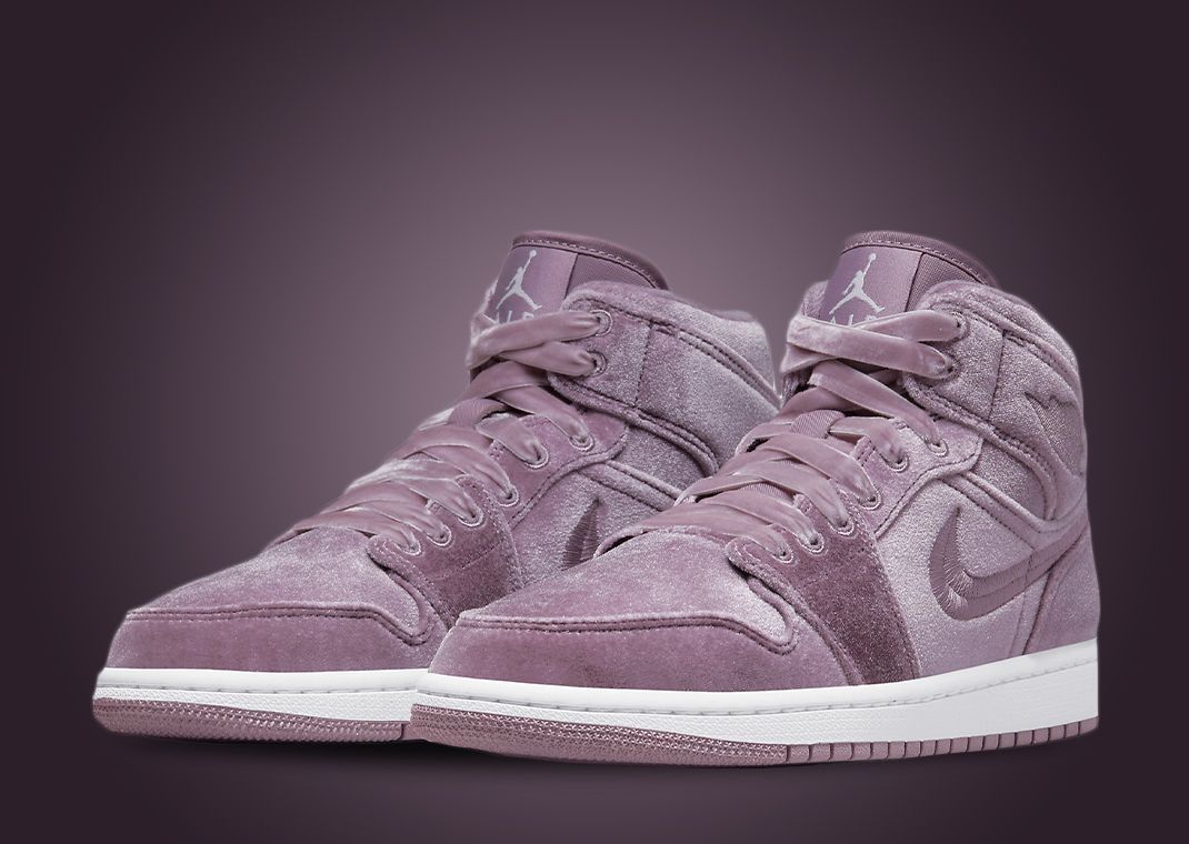 Air Jordan 1 Mid SE Purple Velvet (W)