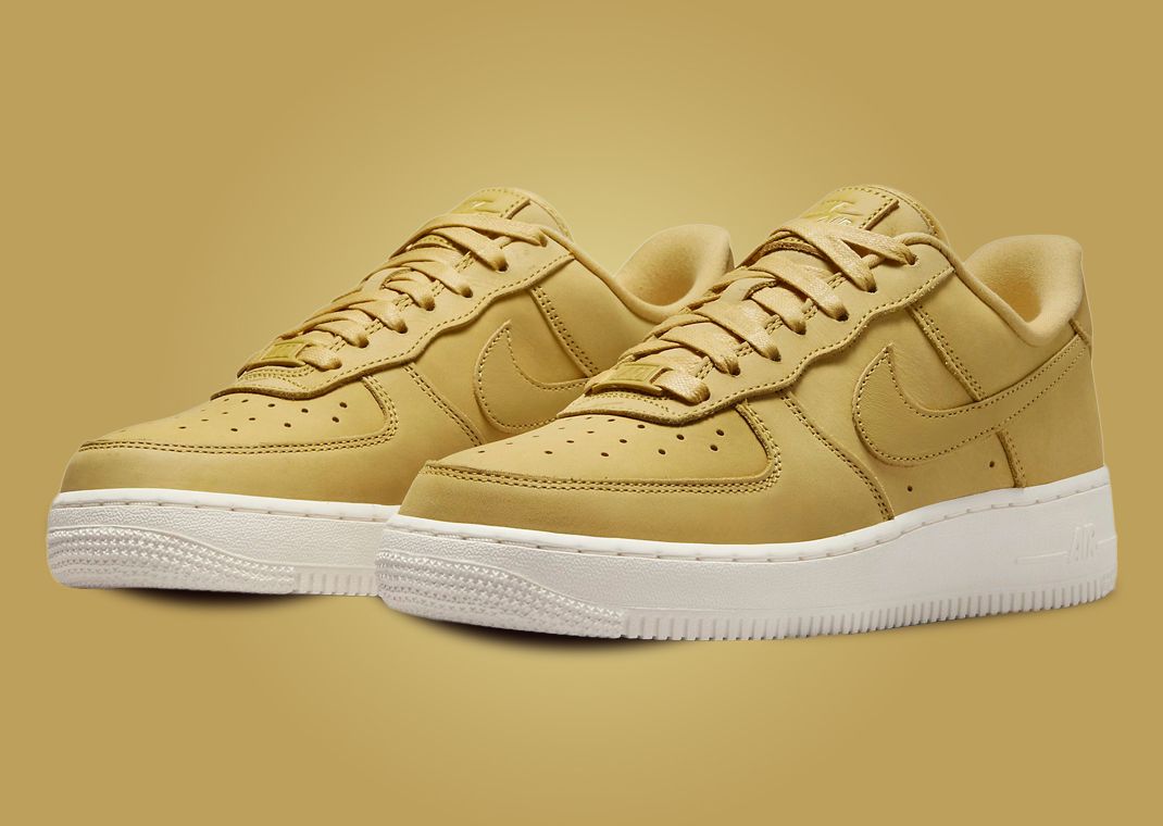 Nike Air Force 1 Low Gold Nubuck (W)