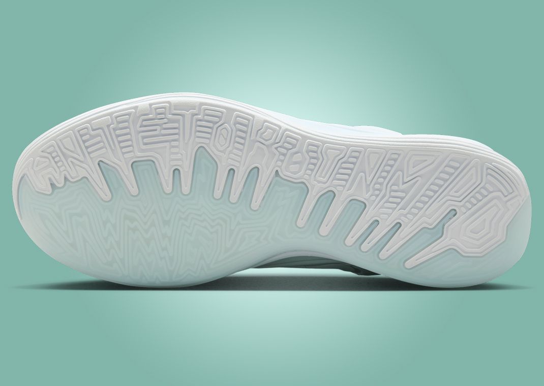 Nike Giannis Freak 7 TB White - Bottom