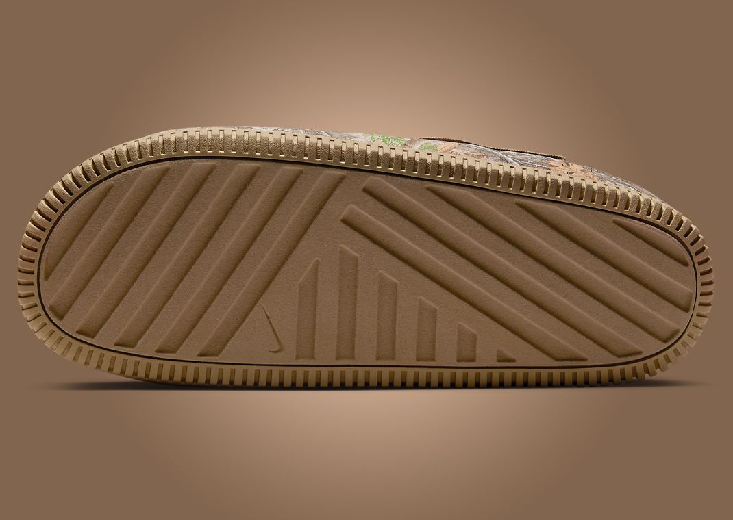 Nike Calm Mule Realtree Camo Outsole