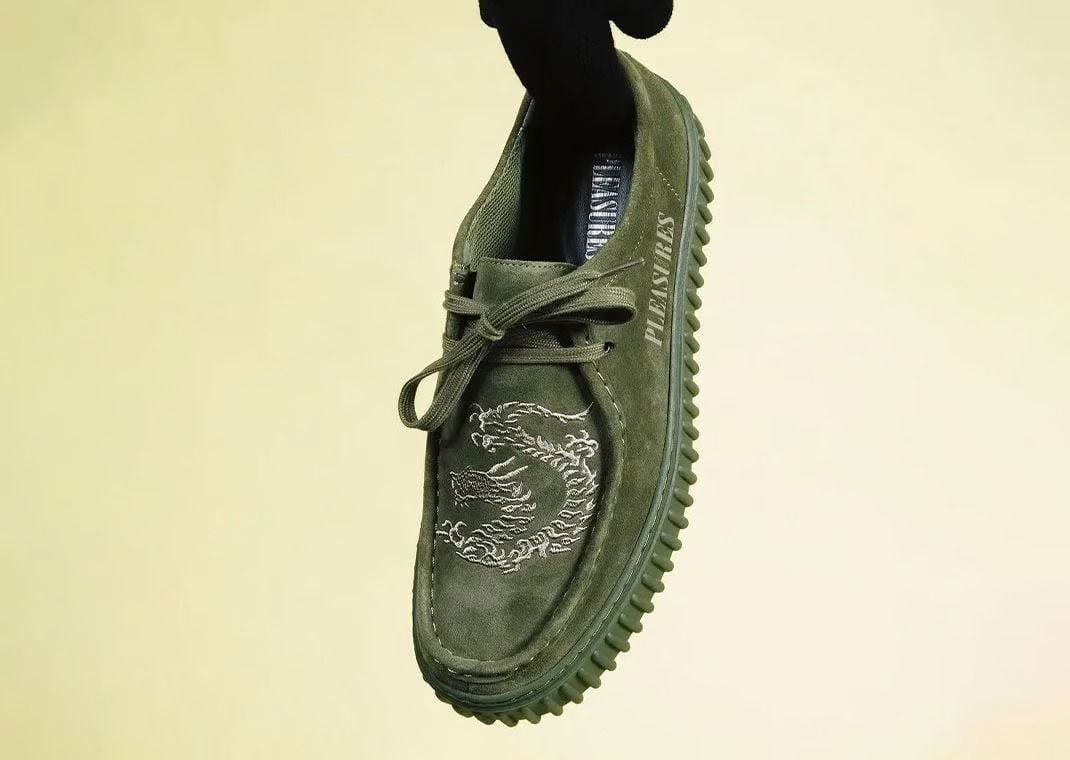 Pleasures x Clarks Torhill Low Green