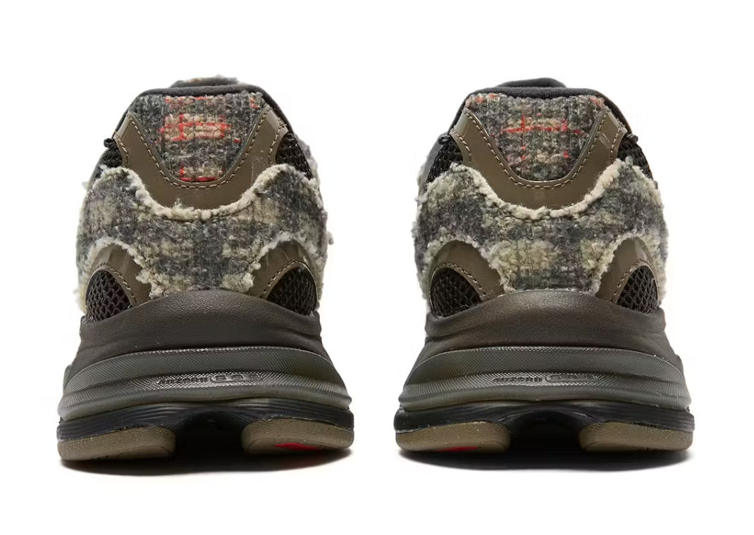 Joe Freshgoods x New Balance 2010 Hand Me Downs Heel