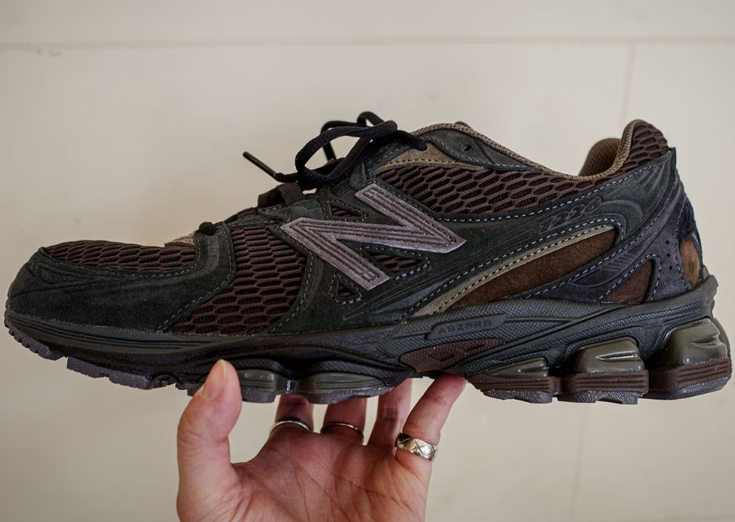 COMME des GARÇONS HOMME x New Balance 1226