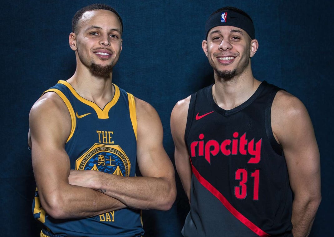 Steph Curry with his brother Seth Curry