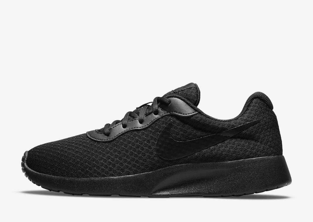 Nike Tanjun Triple Black (W)