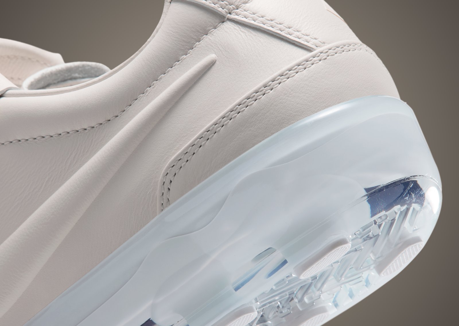 Nike Atelier Total 90 Cryoshot White
