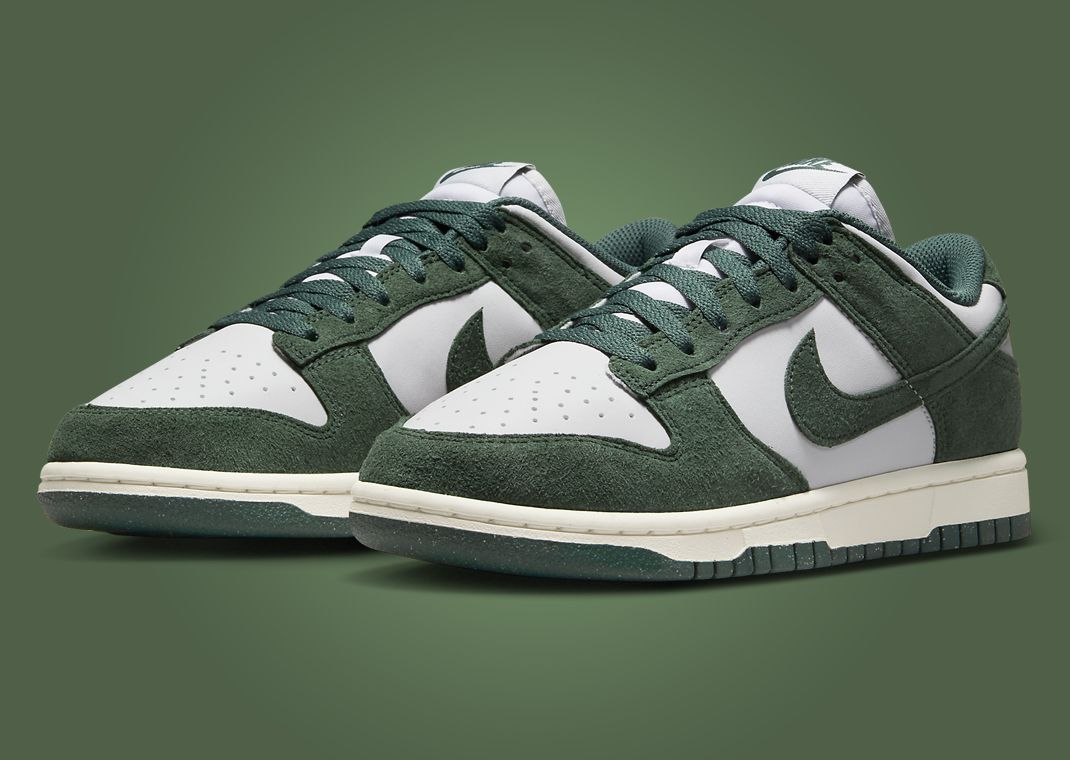 Nike Dunk Low Suede Photon Dust Vintage Green (W)