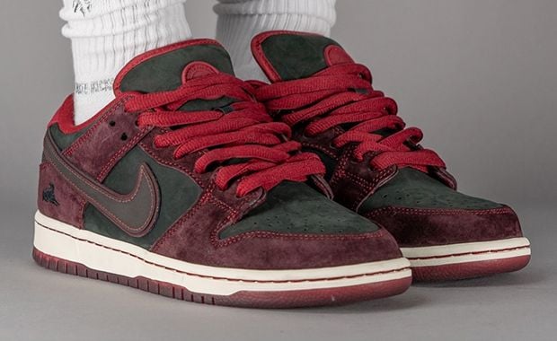 Riot Skateshop x Nike SB Dunk Low