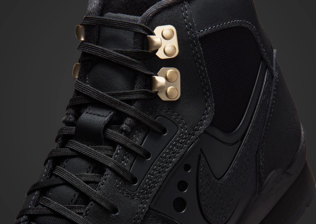 Nike Baltoro Black Metallic Gold - Detail