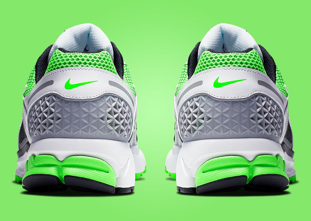 Nike Zoom Vomero 5 Electric Green Heel