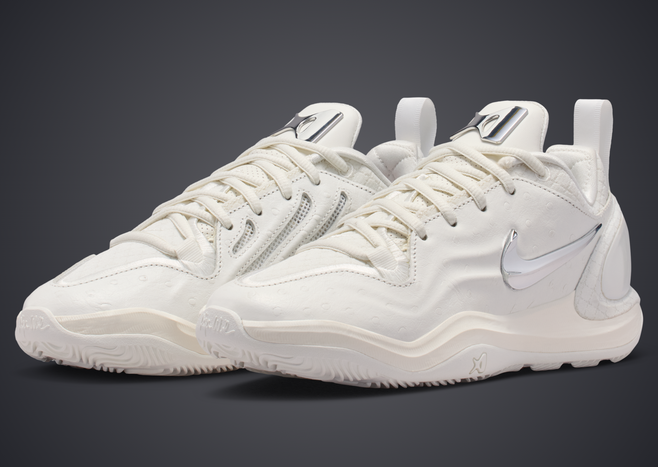 Nike A'Two LX White Label - Angle