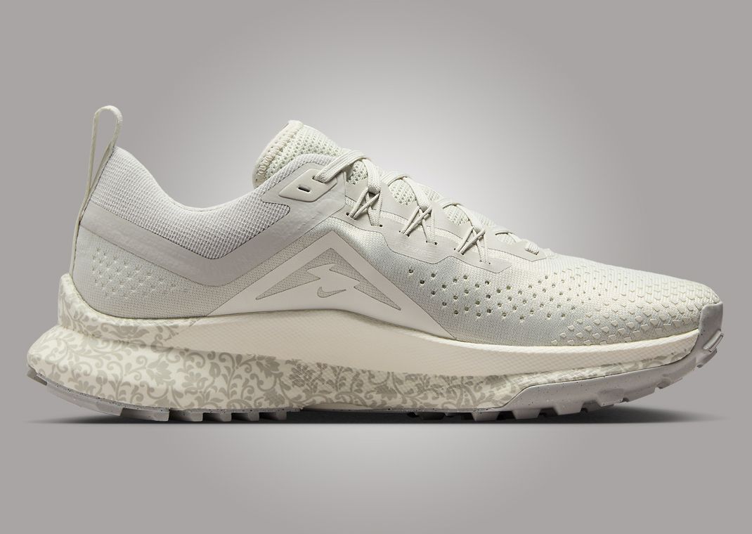 Nike React Pegasus Trail 4 Give Her Flowers (W) Medial