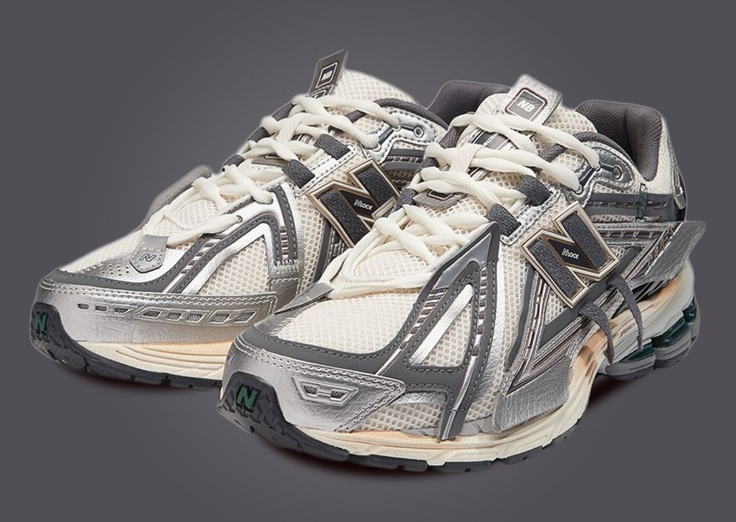 New Balance 1906A Sea Salt Metallic Silver