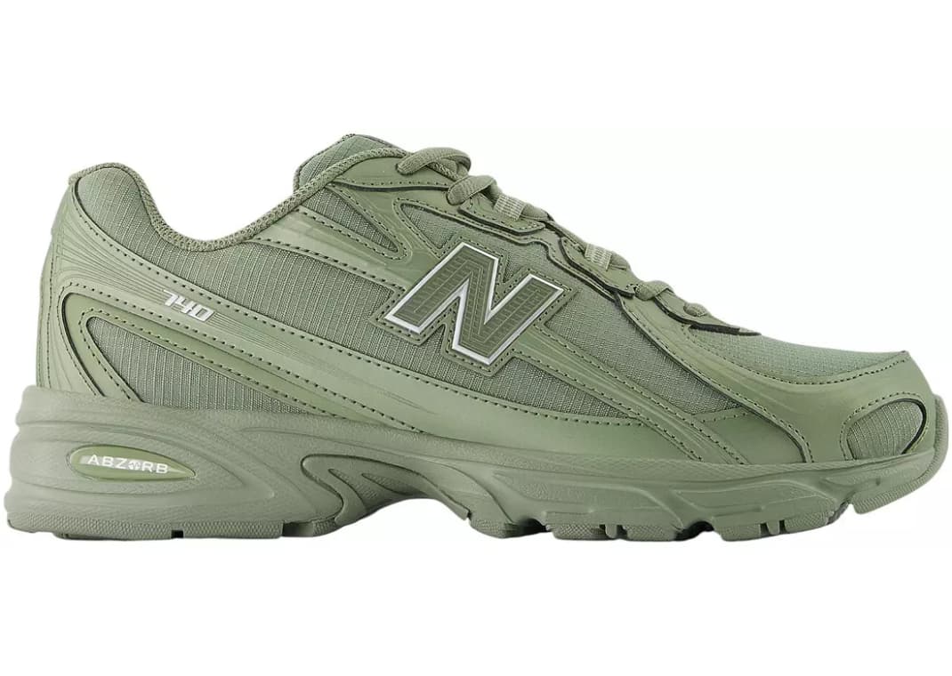 New Balance 740 Shoes