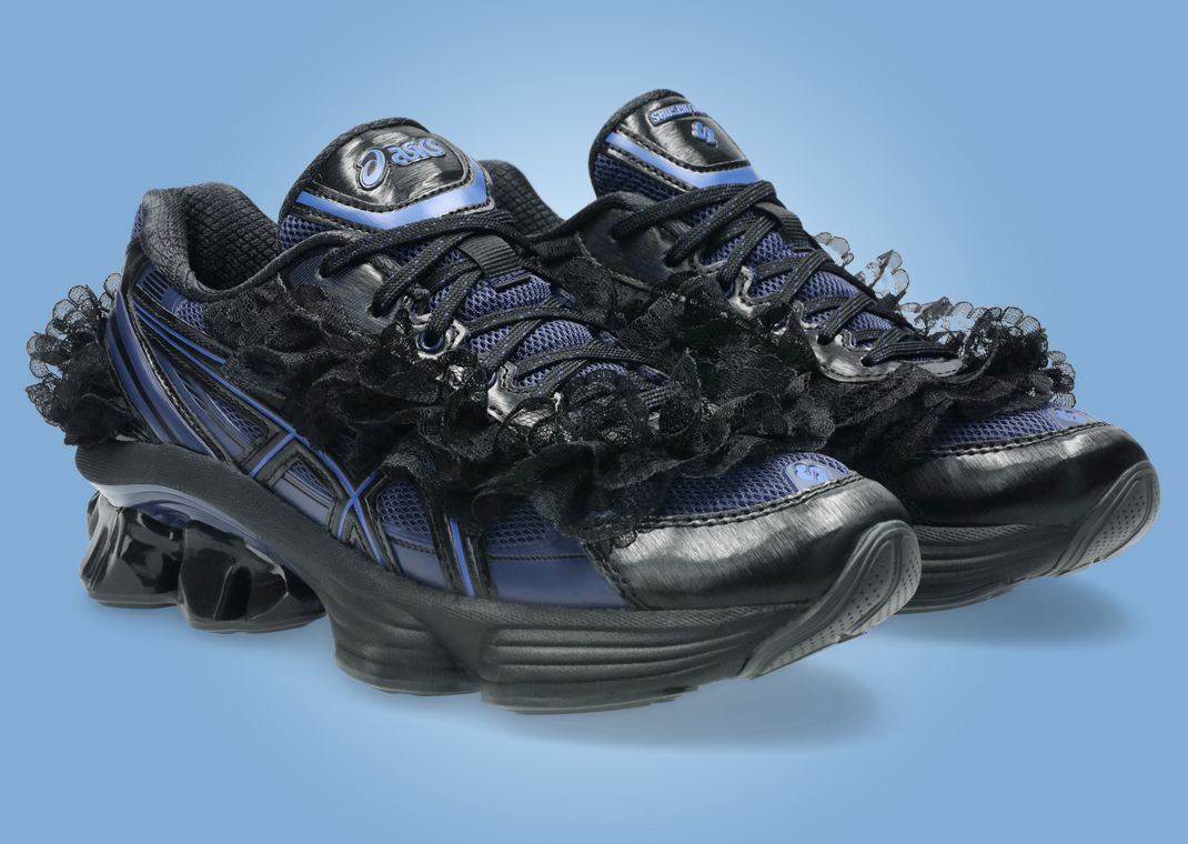 SHUSHU/TONG x Asics Gel-Kinetic Fluent Black Blue Expanse Angle