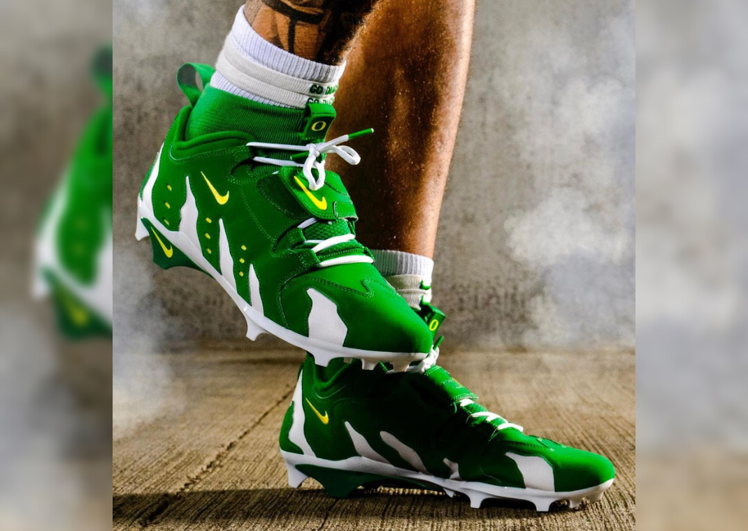 Nike Vapor Edge 360 DT Oregon Ducks PE