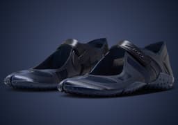 NikeSKIMS Rift Satin Obsidian (W) - Angle