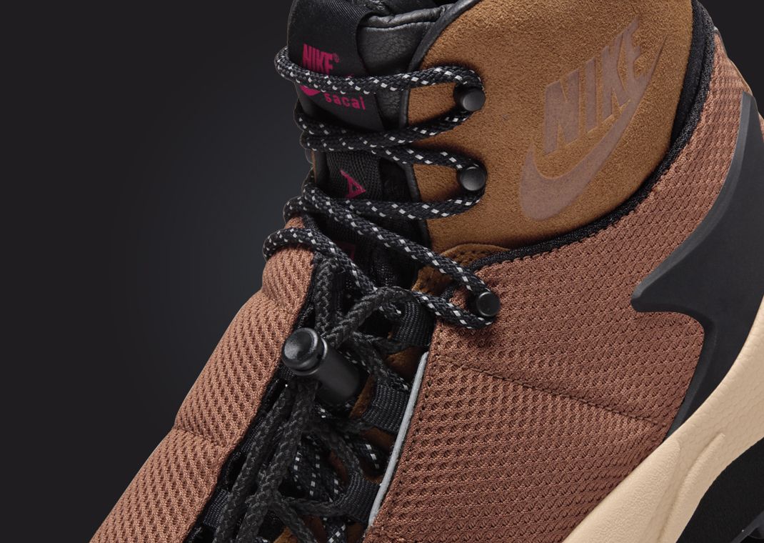 sacai x Nike Magmascape SP Light British Tan Tongue Detail