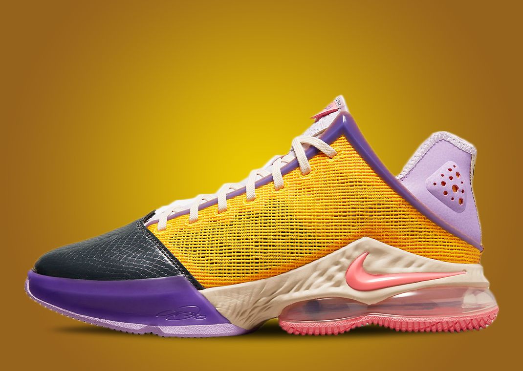 【美品】NIKE Lebron 19 Low LA Yellow/Purple Nike Lebron 19 Low Mismatch Lakers Men's Shoes Purple Yellow