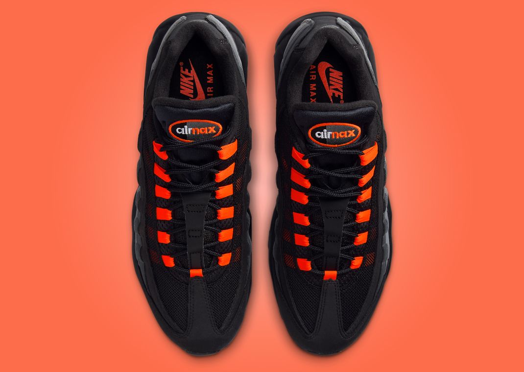 Nike Air Max 95 Black Hyper Crimson Top