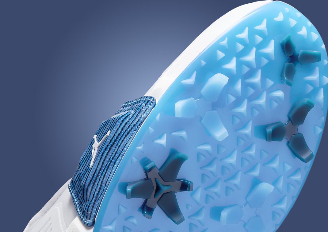 Jordan Air Rev White University Blue Outsole