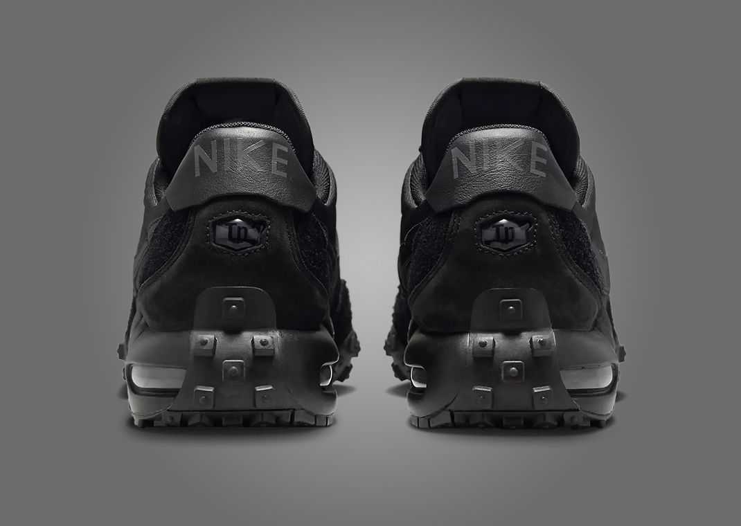 Nike Air Max Waffle SP BlackHeel