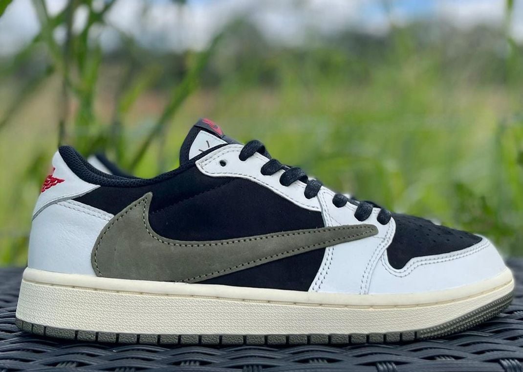 Official Look At The Travis Scott x Air Jordan 1 Retro Low Official Look At The Travis Scott x Air Jordan 1 Retro Low