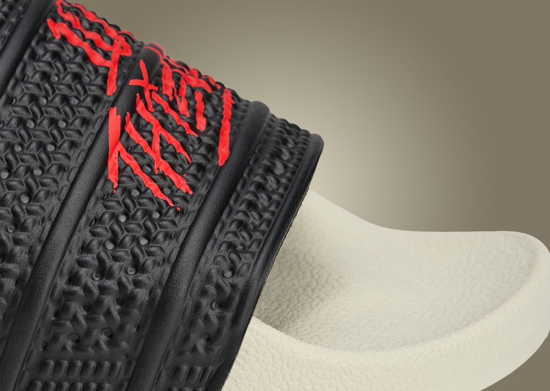 100 Thieves x adidas Adilette Slide Detail