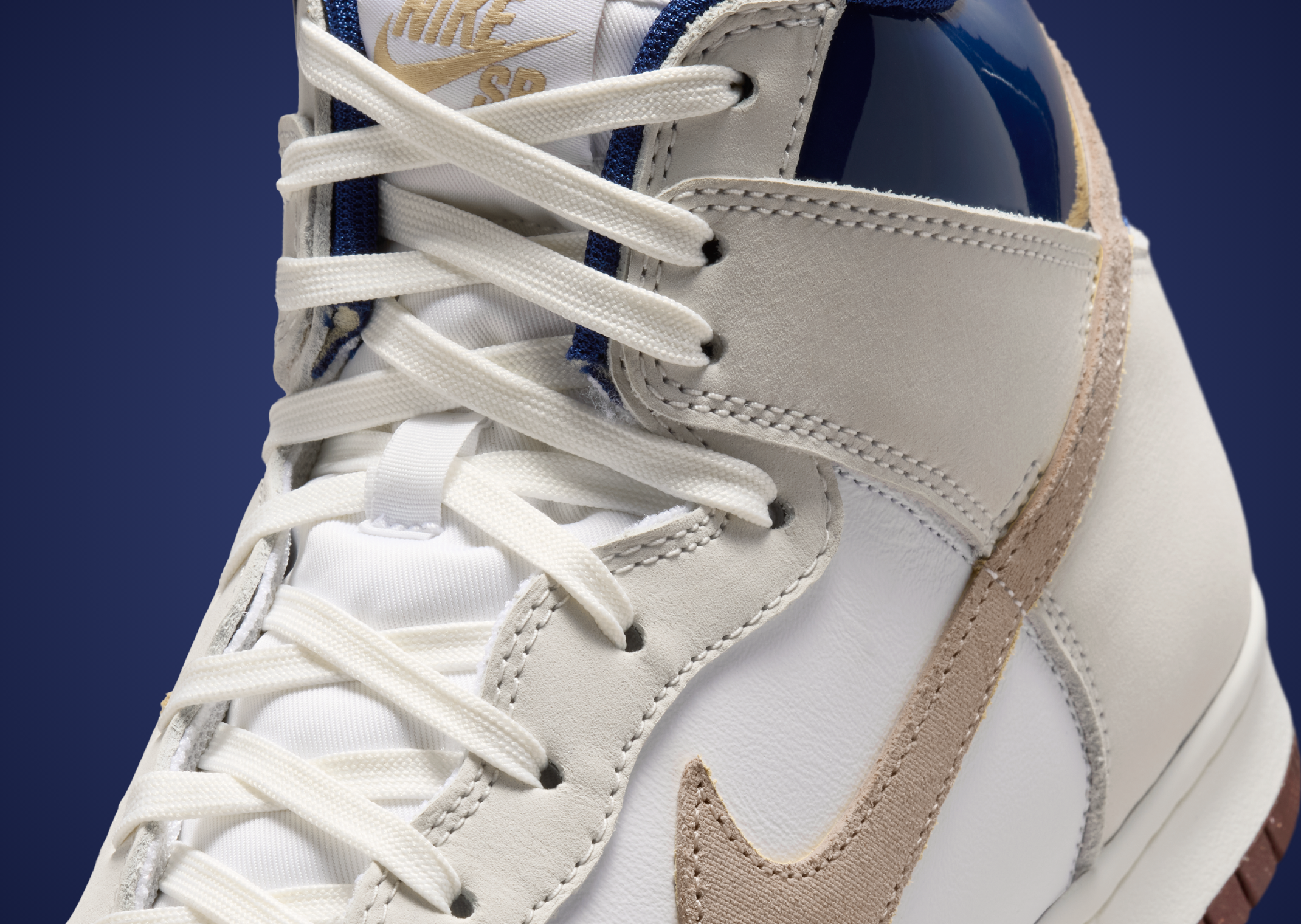 Beyond Store x Nike SB Dunk High - Detail