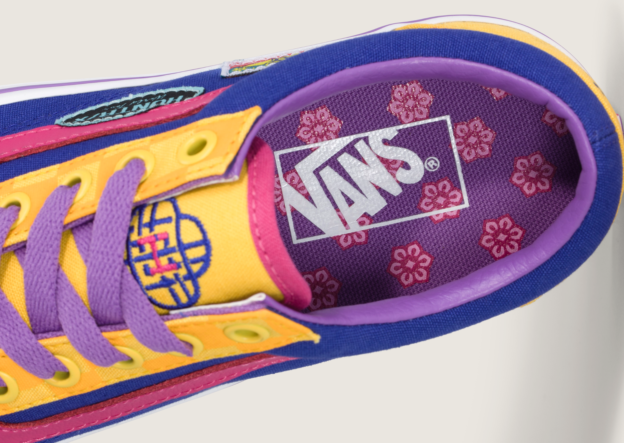 K-Pop Demon Hunters x Vans Old Skool 36 Rumi (GS) - Detail