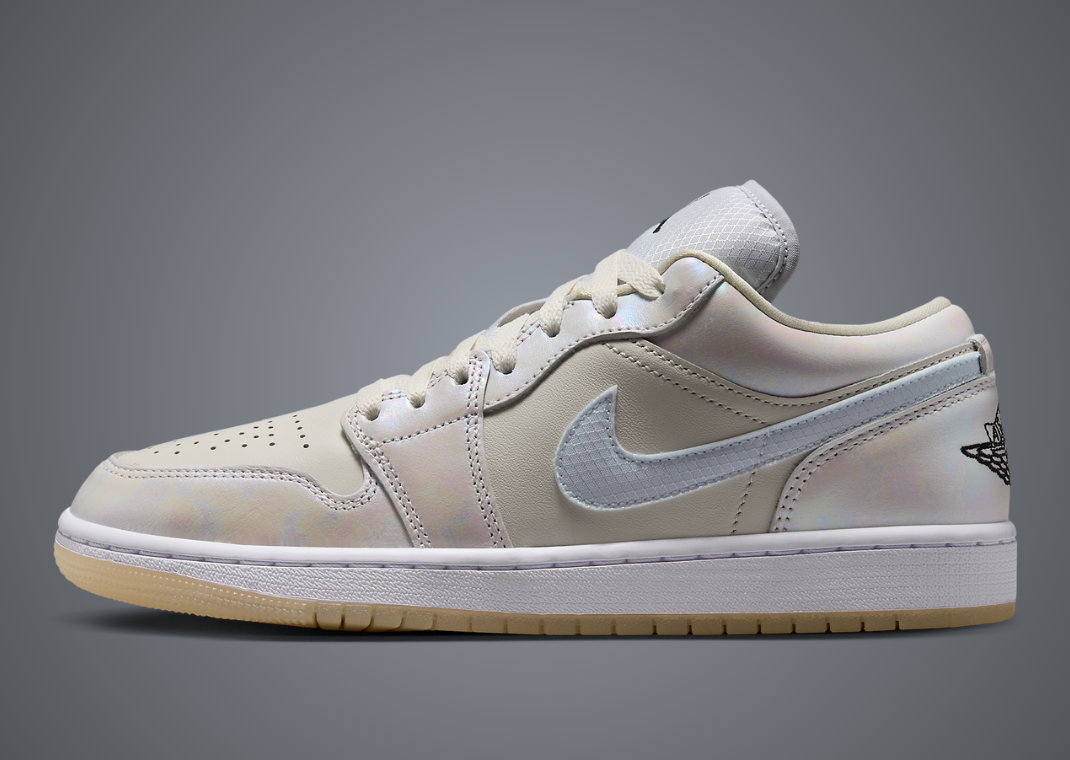 Air Jordan 1 Low SE CNY (W) Lateral