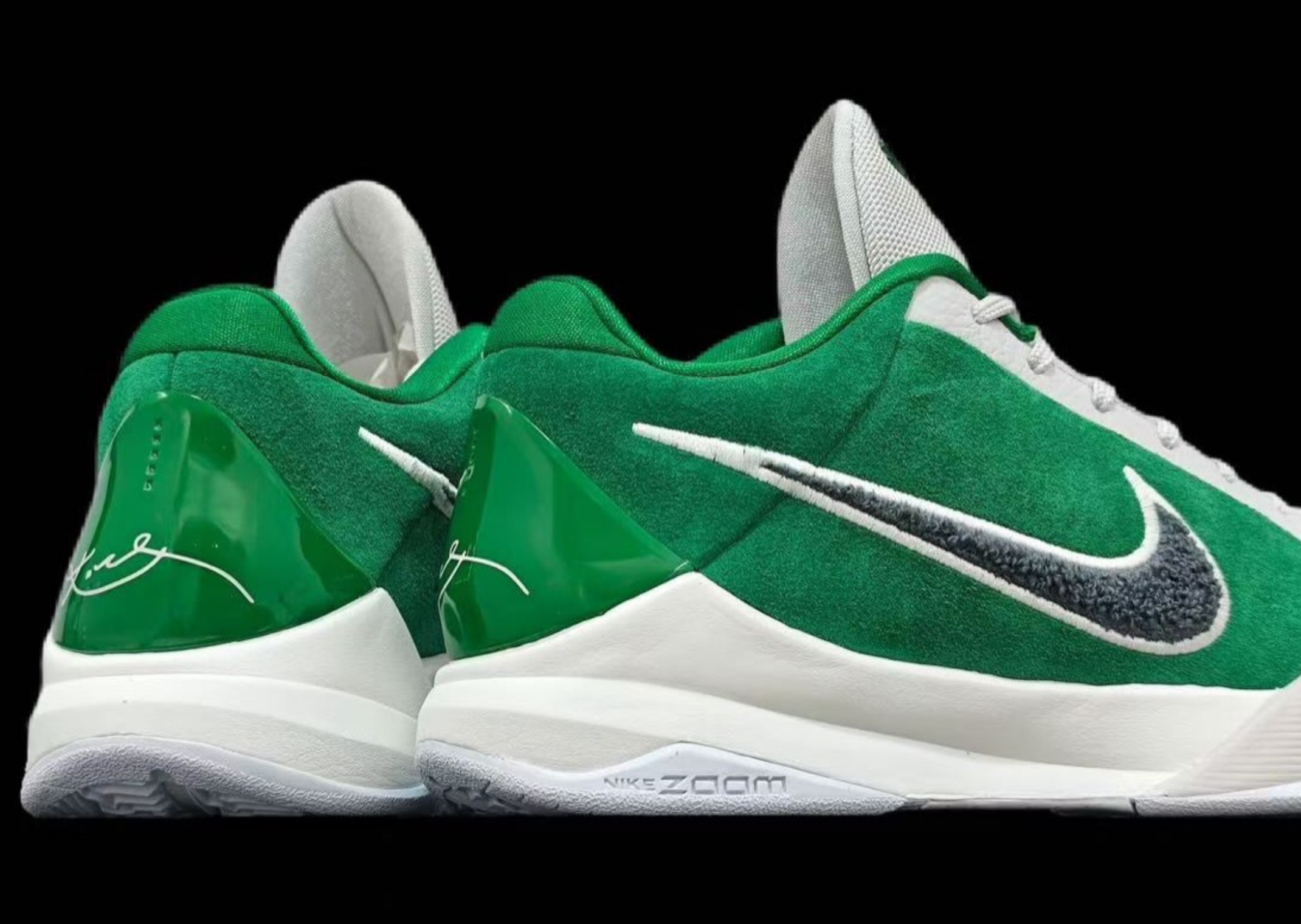 Nike Kobe 5 Protro Eagles - Heel Angle