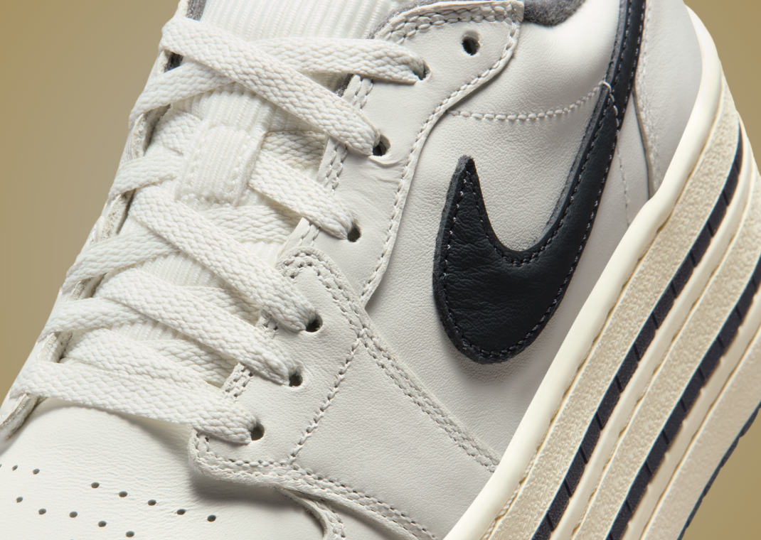 Air Jordan 1 Low Triple Stack Sail (W) - Detail