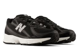 New Balance 740 Safari Black White - Angle