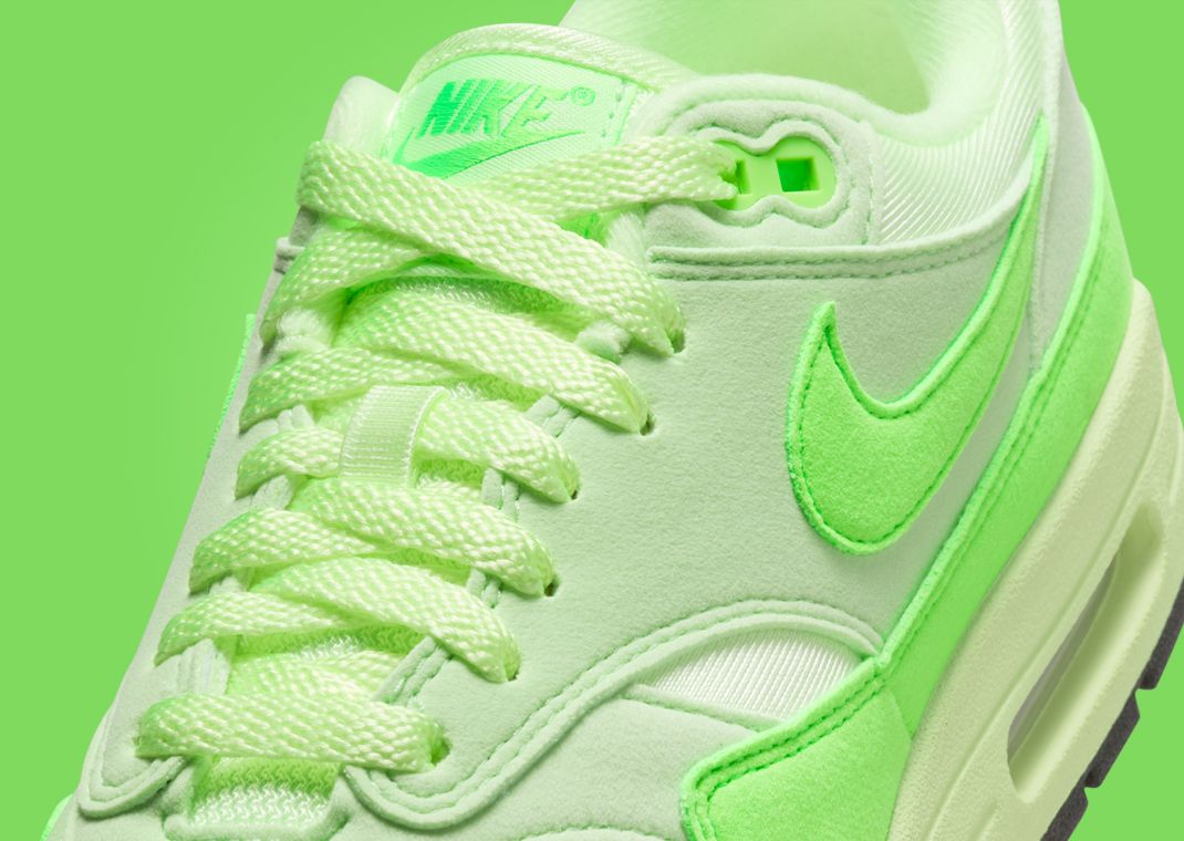 Nike Air Max 1 '87 High Saturation (W) Tongue