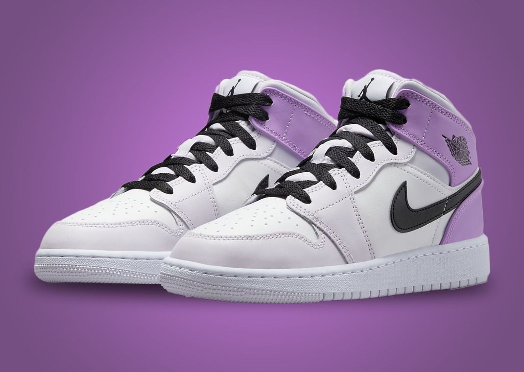 Air Jordan 1 Mid Barely Grape Rush Fuchsia (GS)