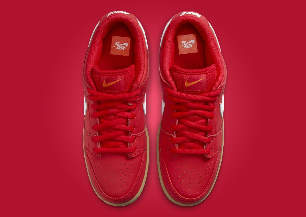 Nike SB Dunk Low University Red Gum Top