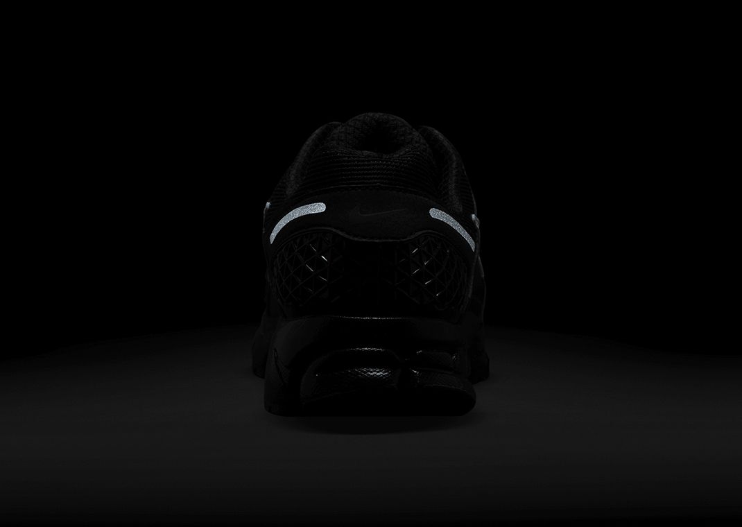 Nike Zoom Vomero 5 Black White 3M Back
