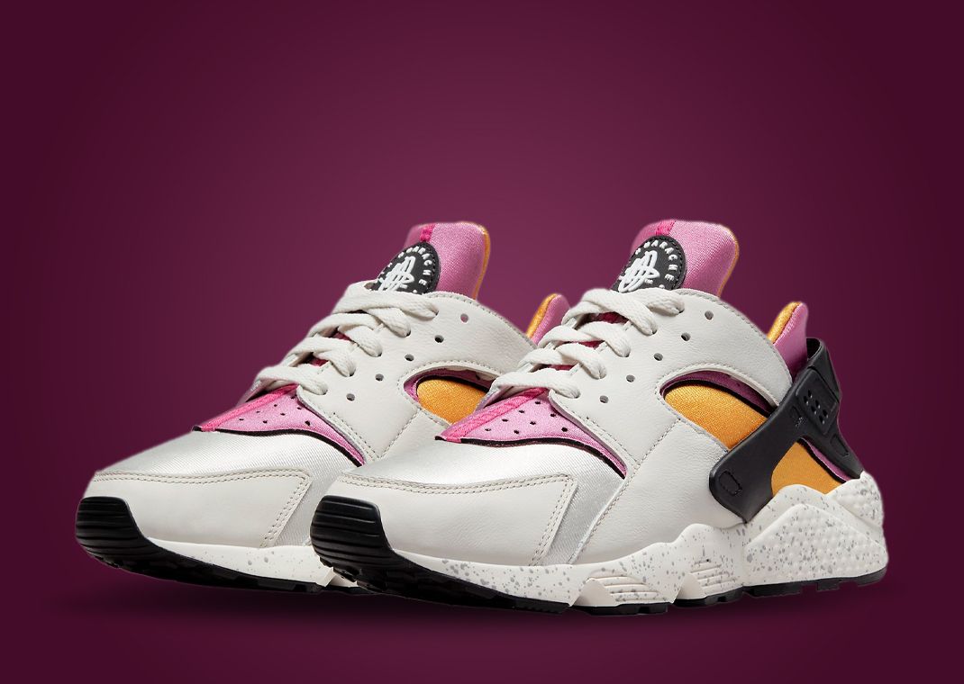 Nike Air Huarache "University Gold and Pink"