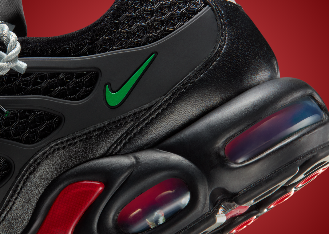 Homecoming x Nike Air Max Plus Black - Heel Detail