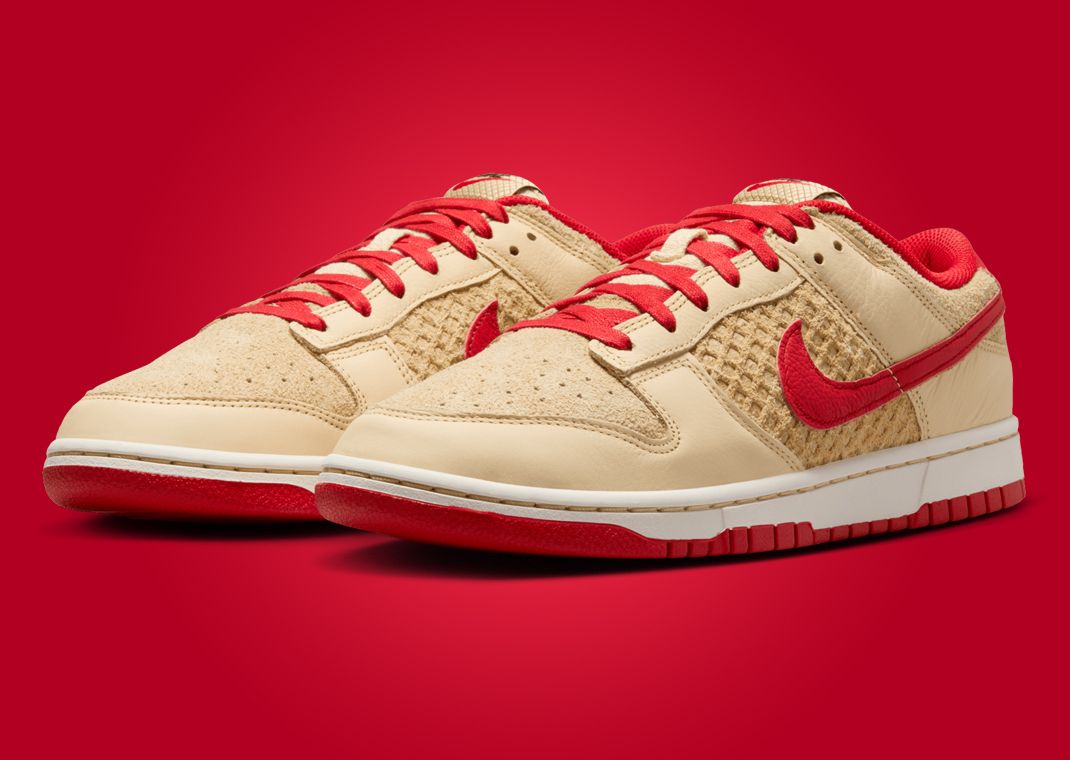 Nike Dunk Low Strawberry Waffle