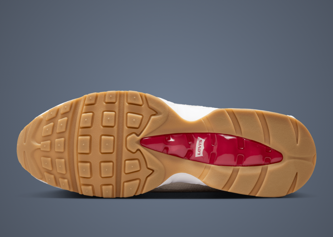 Levi’s x Nike Air Max 95 OG Light Orewood Brown Outsole