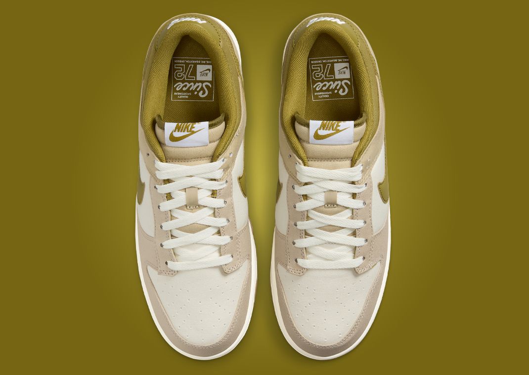 Nike Dunk Low Cream II Pacific Moss Top