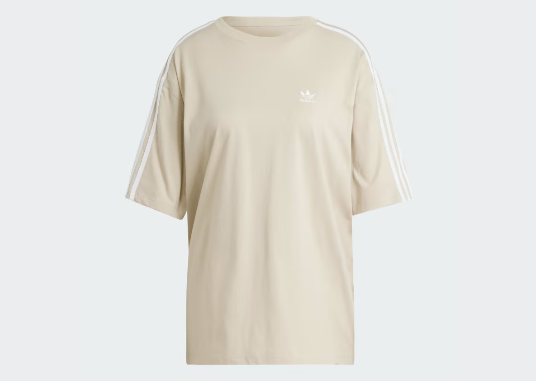 adidas Adicolor Oversized Sweatshirt Model